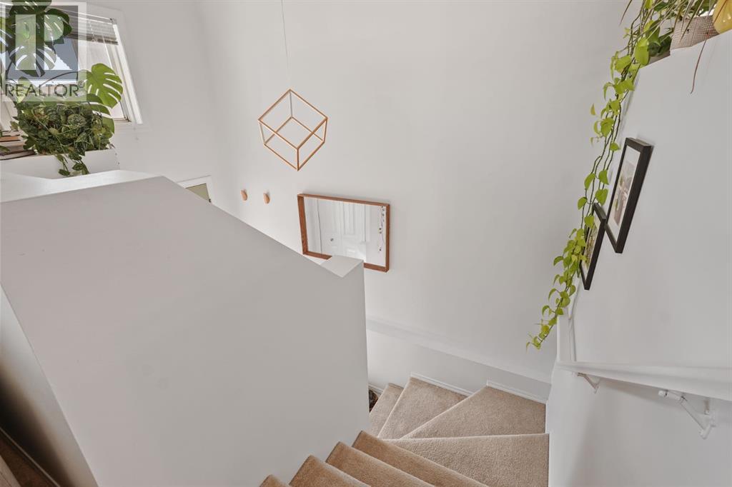 708 Mt Sundance Lane W — photo 16