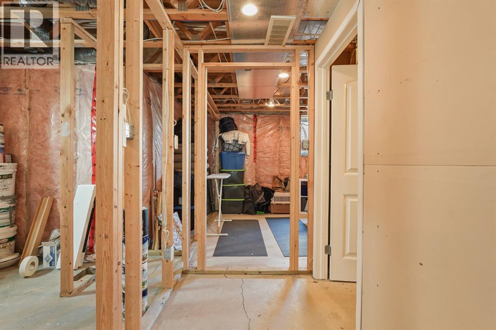 708 Mt Sundance Lane W — photo 20