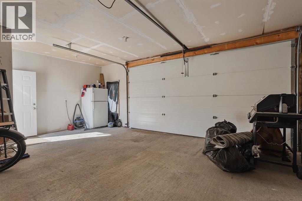708 Mt Sundance Lane W — photo 32