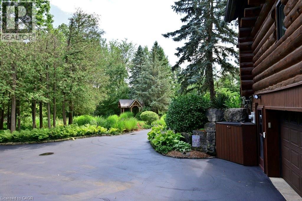 36 TALLWOOD Drive - 12