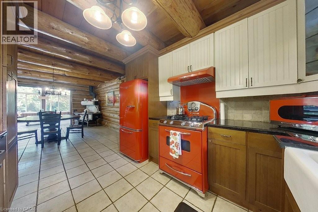 36 TALLWOOD Drive - 34