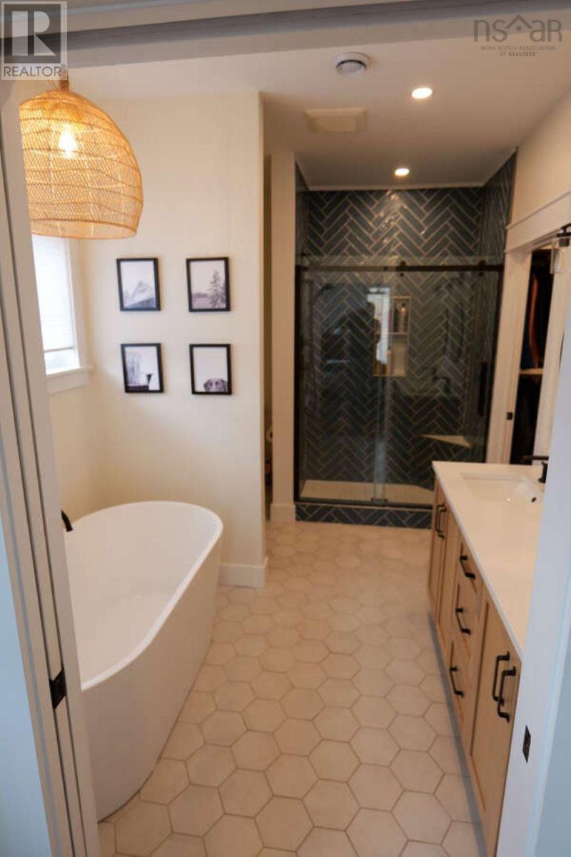 Property 25 of 42 of 127 Stirling Avenue