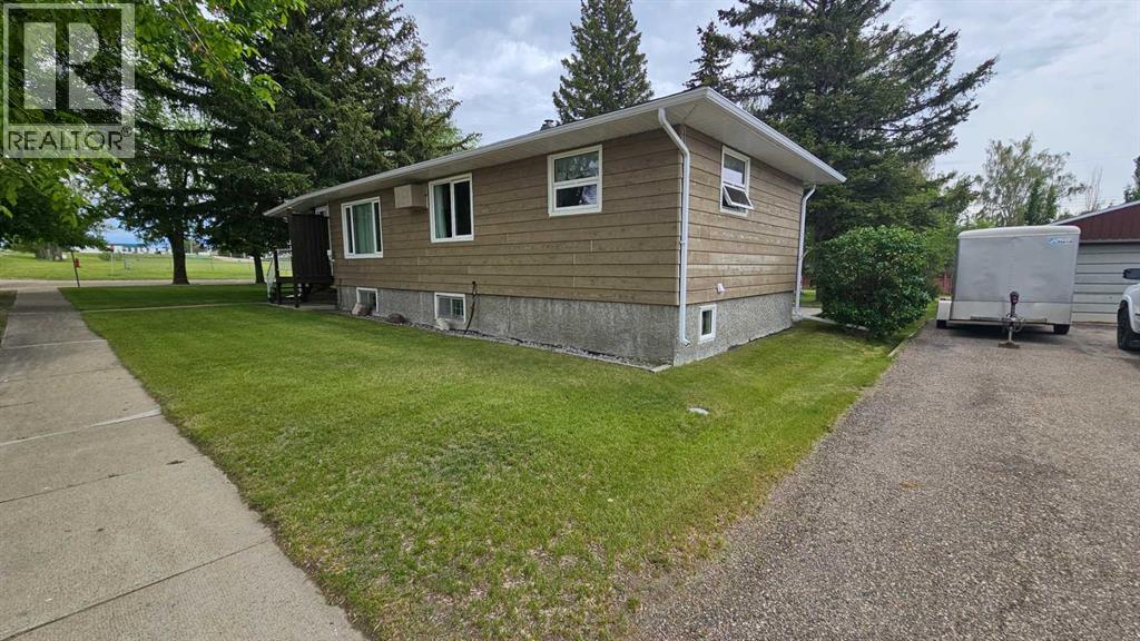 132 5 Avenue NE - photo 2