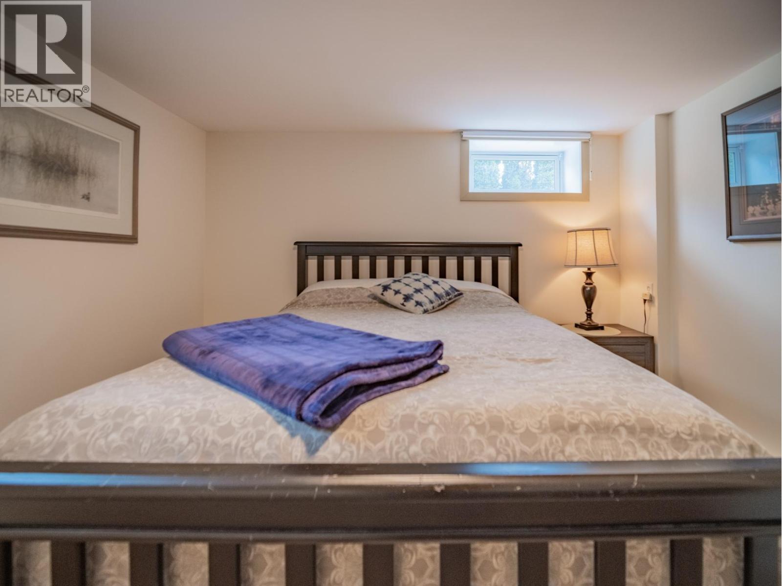 869 SCHREINER Street - 39