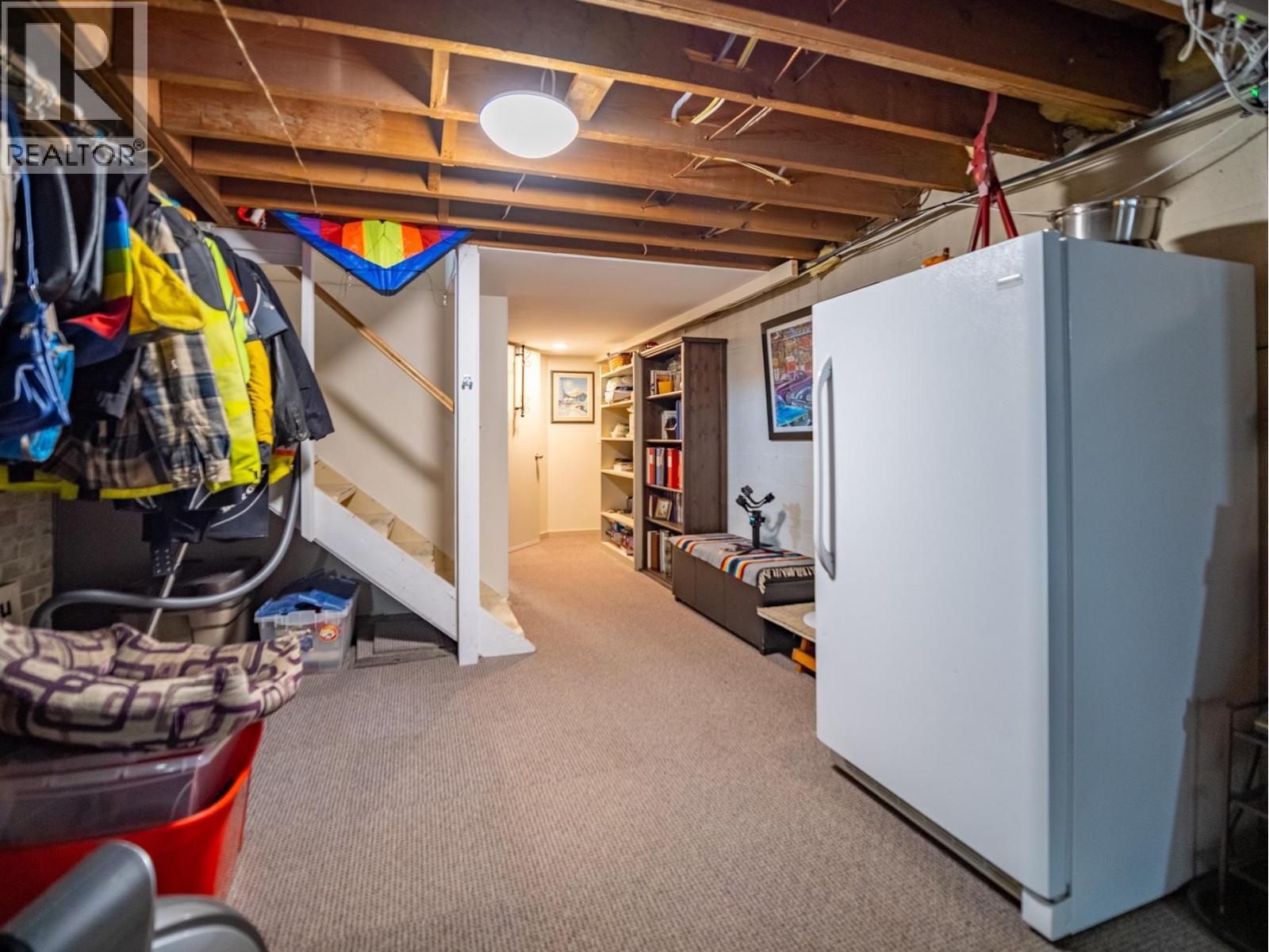 869 SCHREINER Street - 27