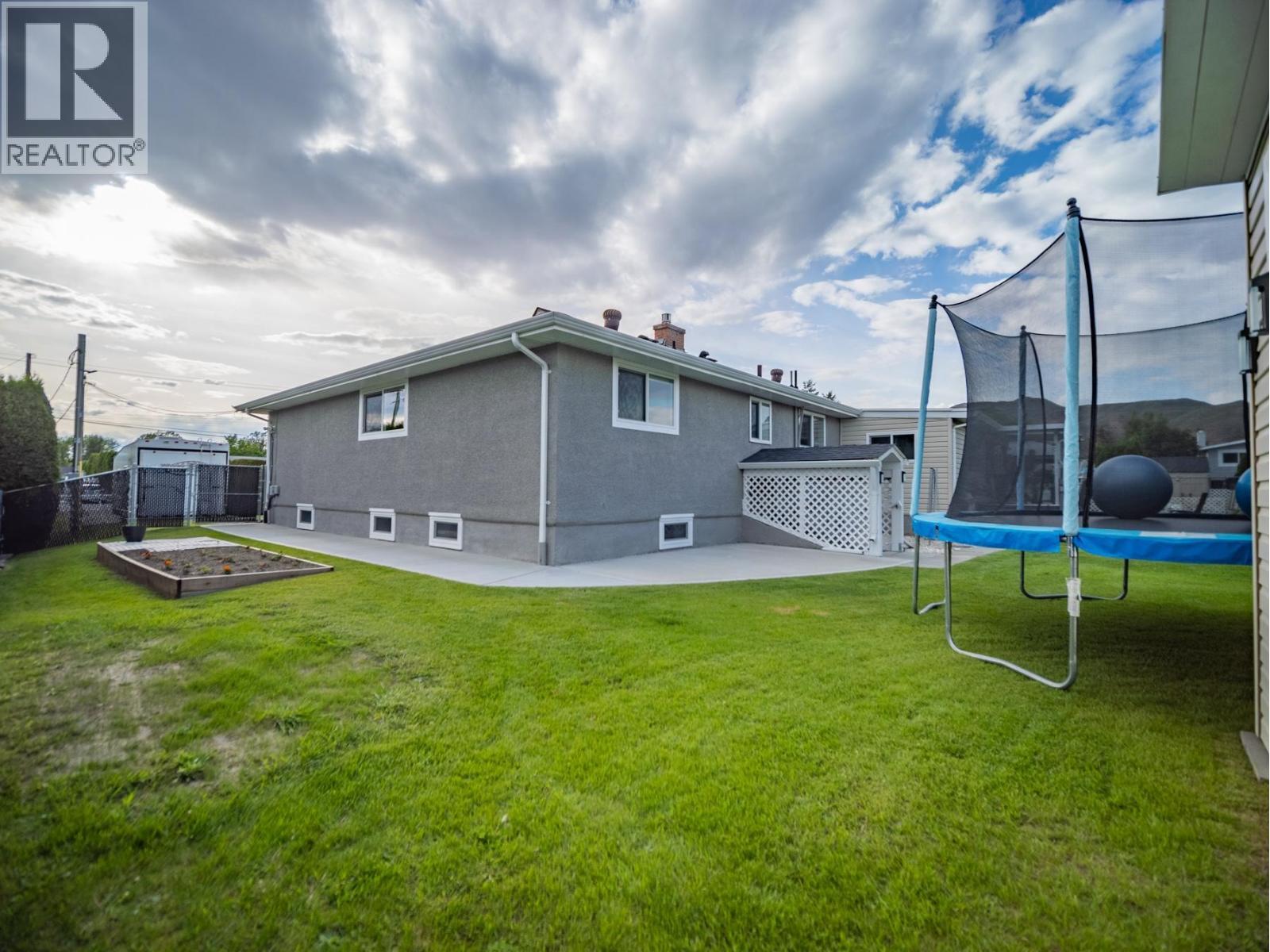 869 SCHREINER Street - 53