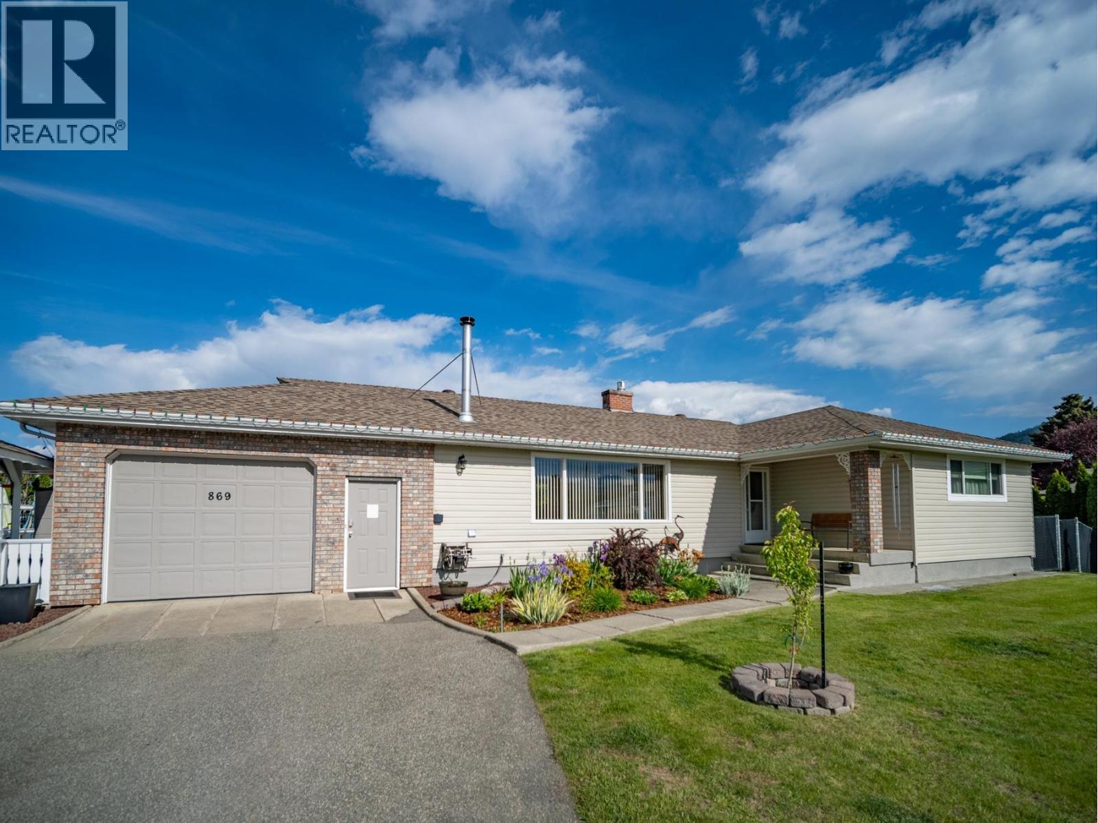 869 SCHREINER Street - 65