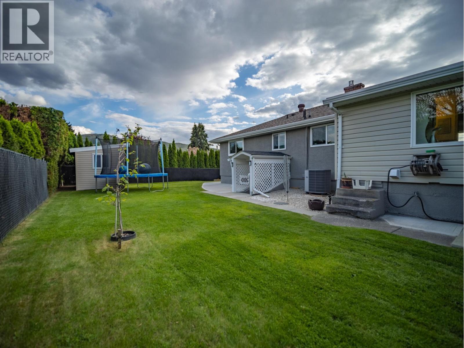 869 SCHREINER Street - 52