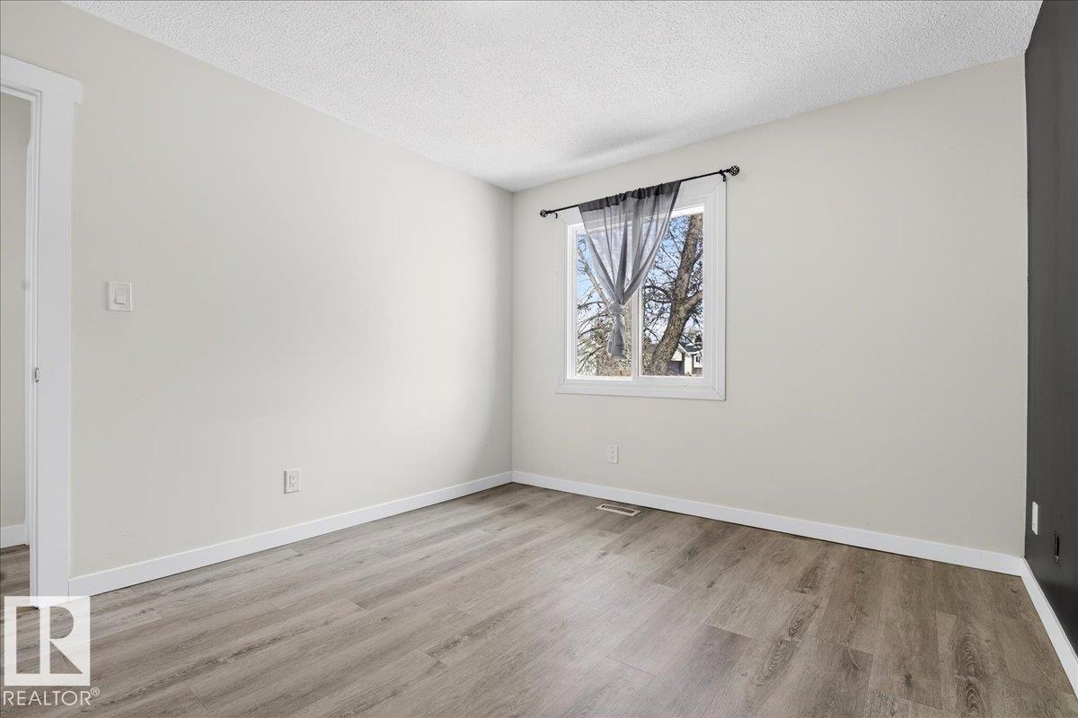 9915 173 AV NW - 18