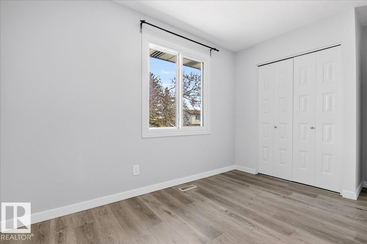 9915 173 AV NW - 15