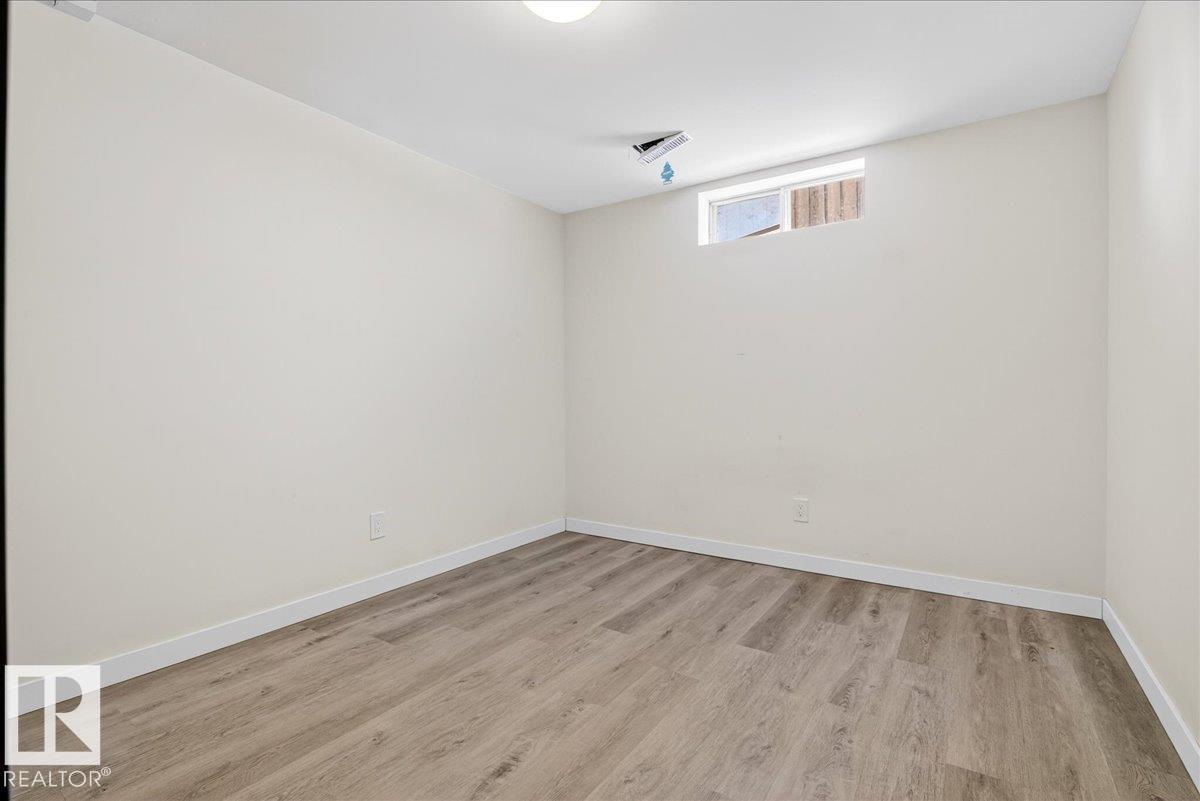 9915 173 AV NW - 33