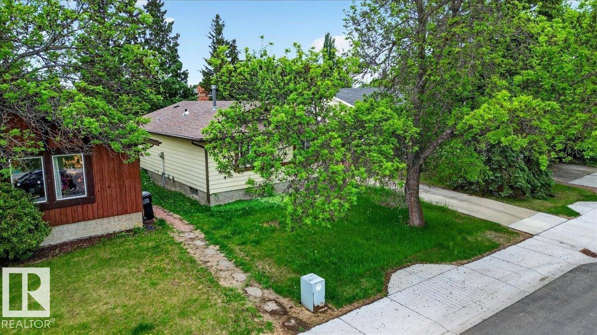 9915 173 AV NW - 40
