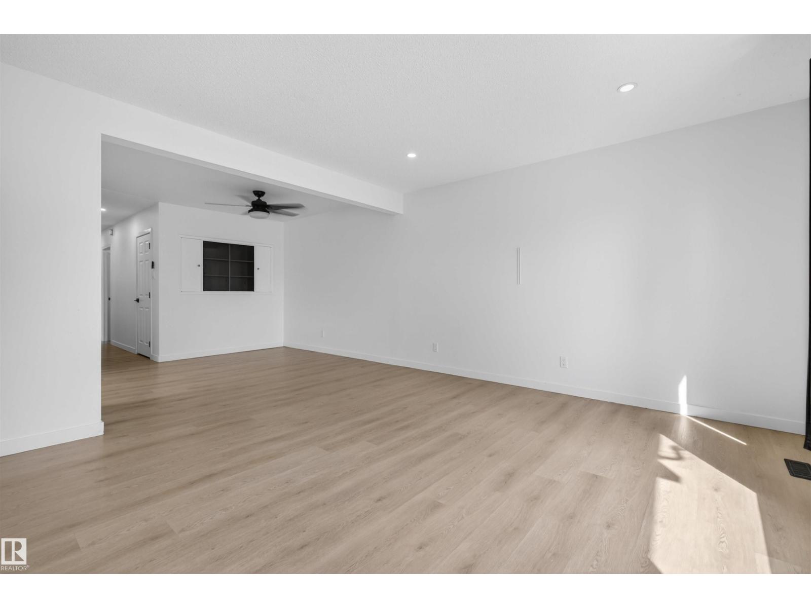 7304/7306 78 AV NW - 5