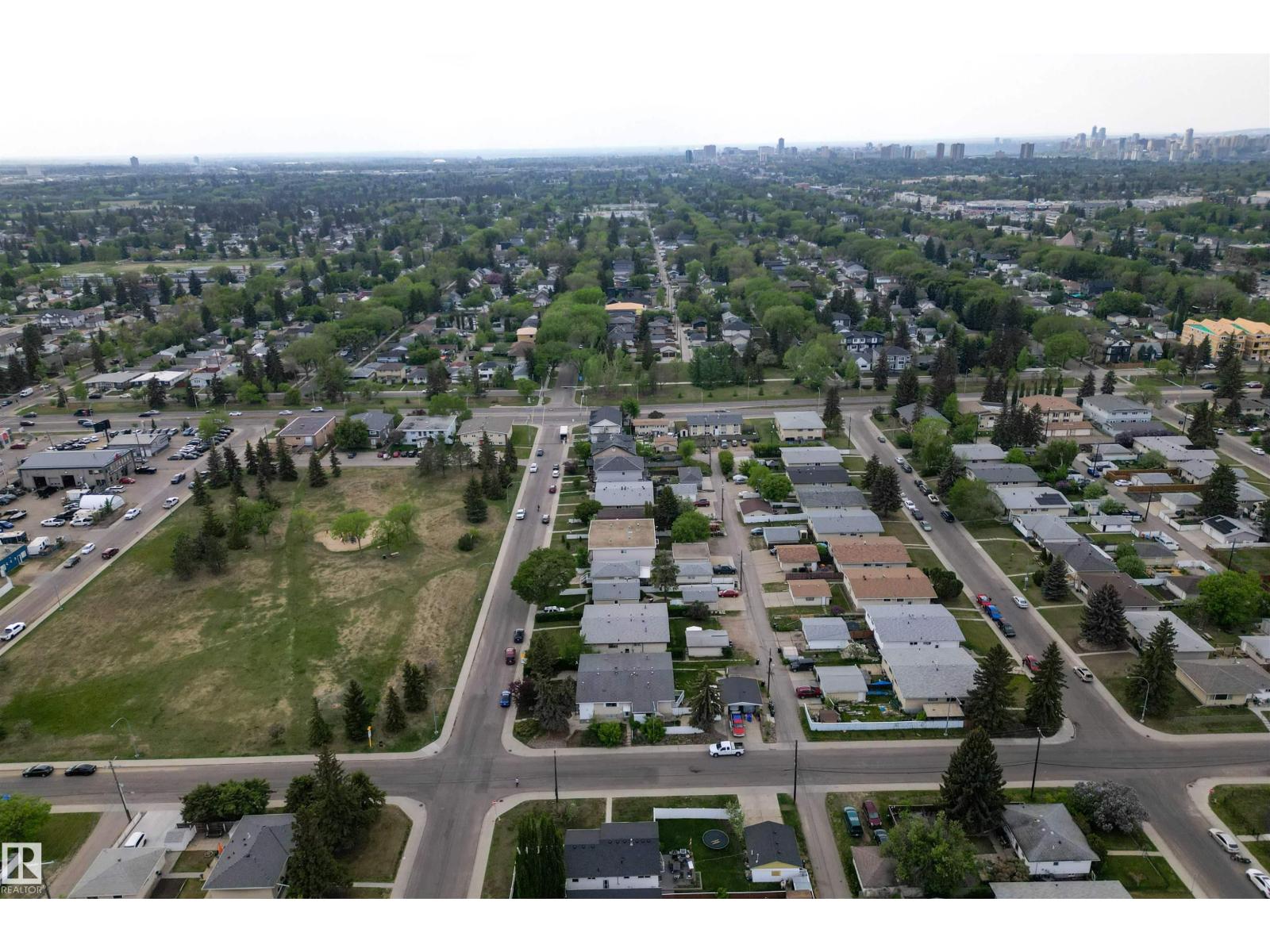7304/7306 78 AV NW - 52