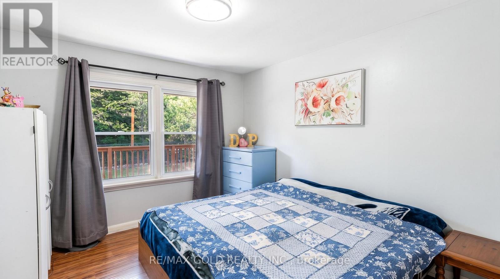 246 EDGEHILL DRIVE - 13