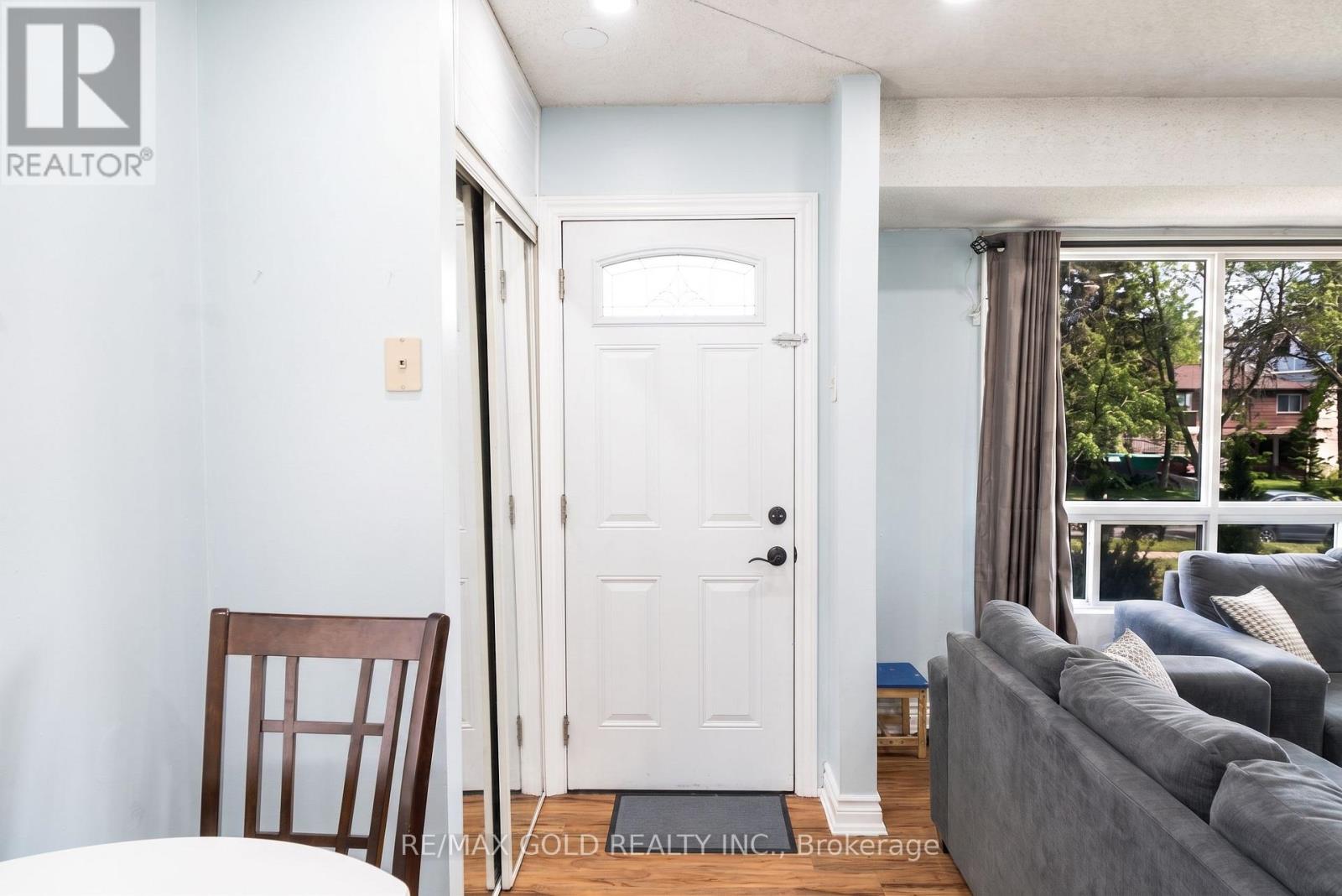 246 EDGEHILL DRIVE - 5