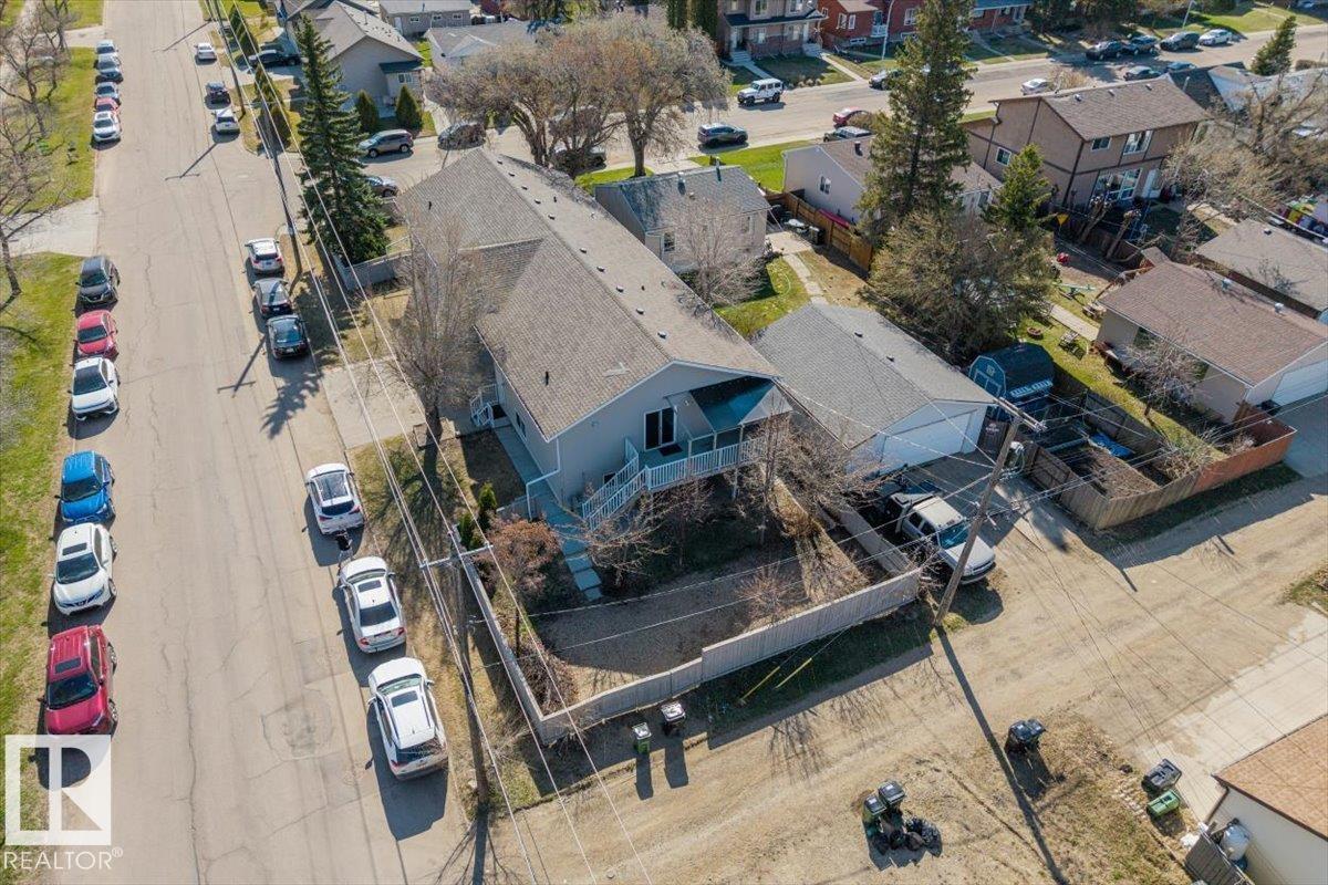 15805 104 AV NW - 37