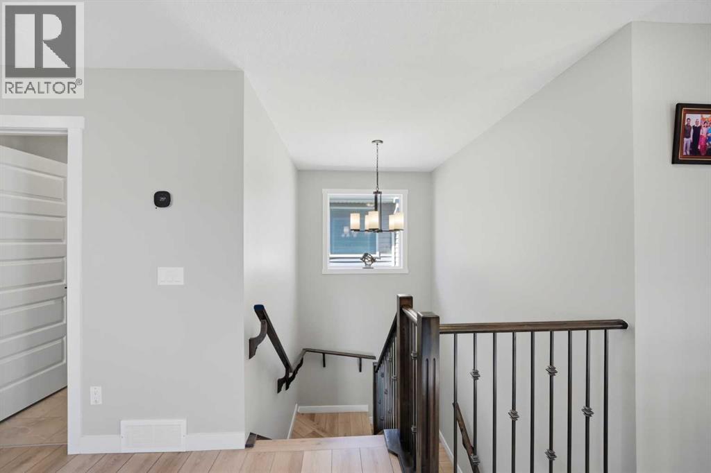 106 Homestead Crescent NE - 27