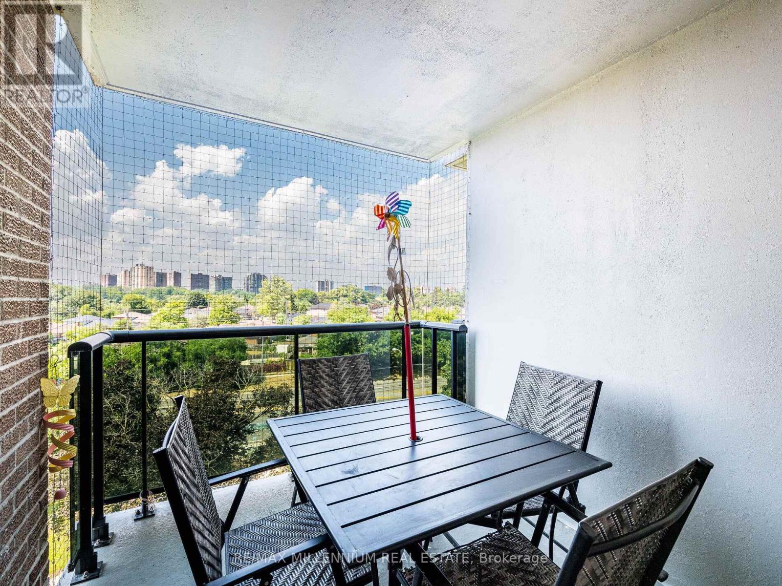 ##603 2825 ISLINGTON AVENUE - 25