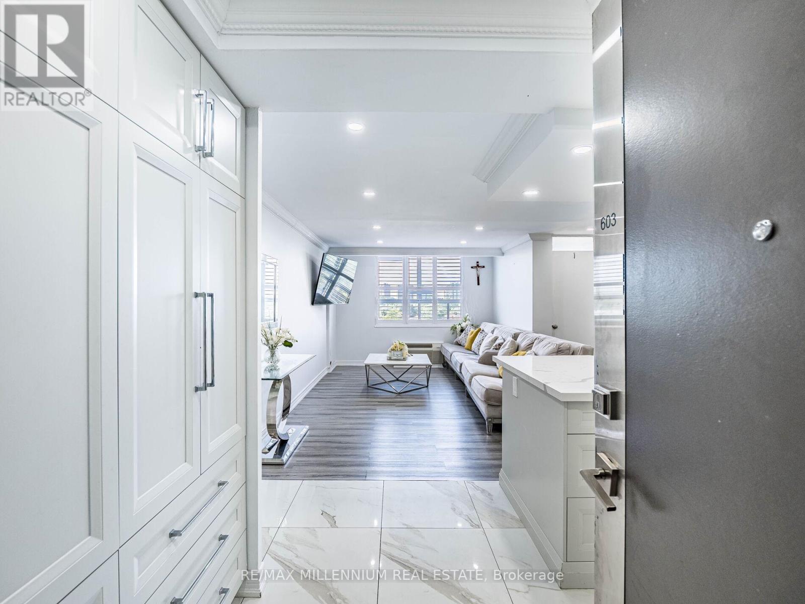 ##603 2825 ISLINGTON AVENUE - 6