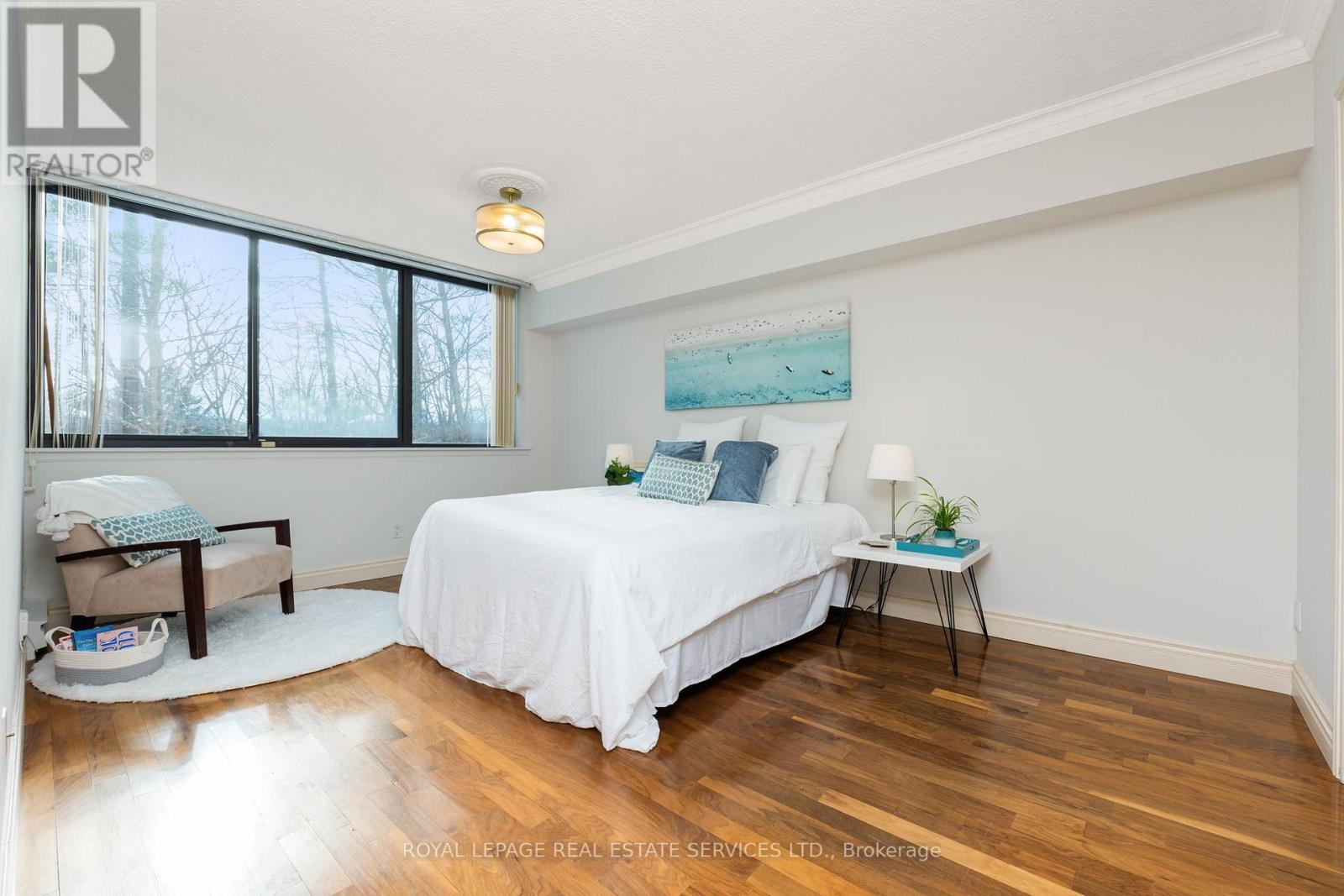 #110 1240 MARLBOROUGH COURT - 32
