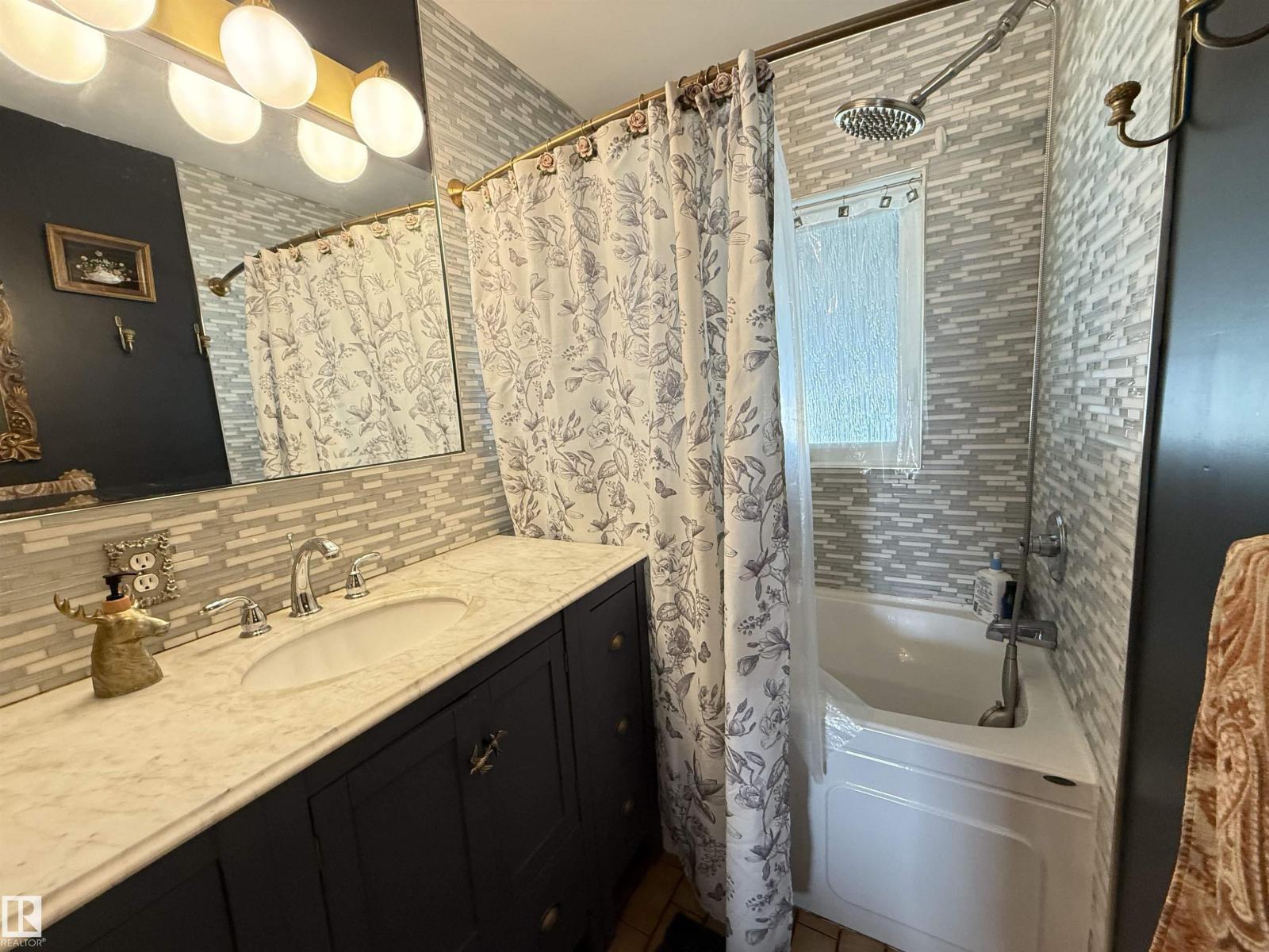 10912 50 ST NW - 11