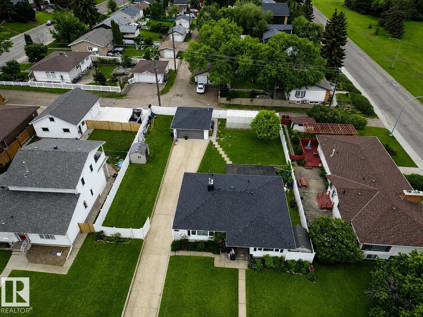10912 50 ST NW - 22