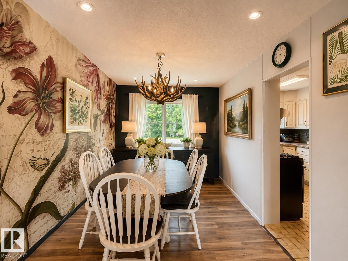 10912 50 ST NW - 7