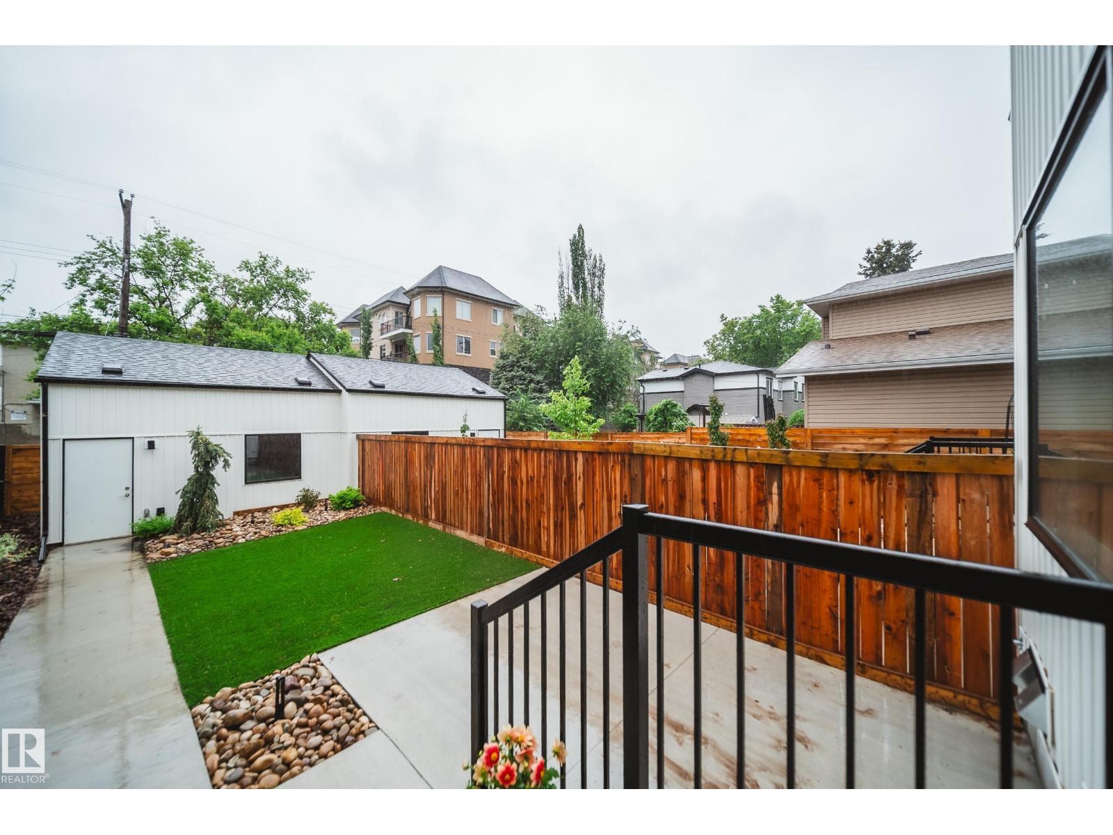 8719 83 AV NW — photo 44