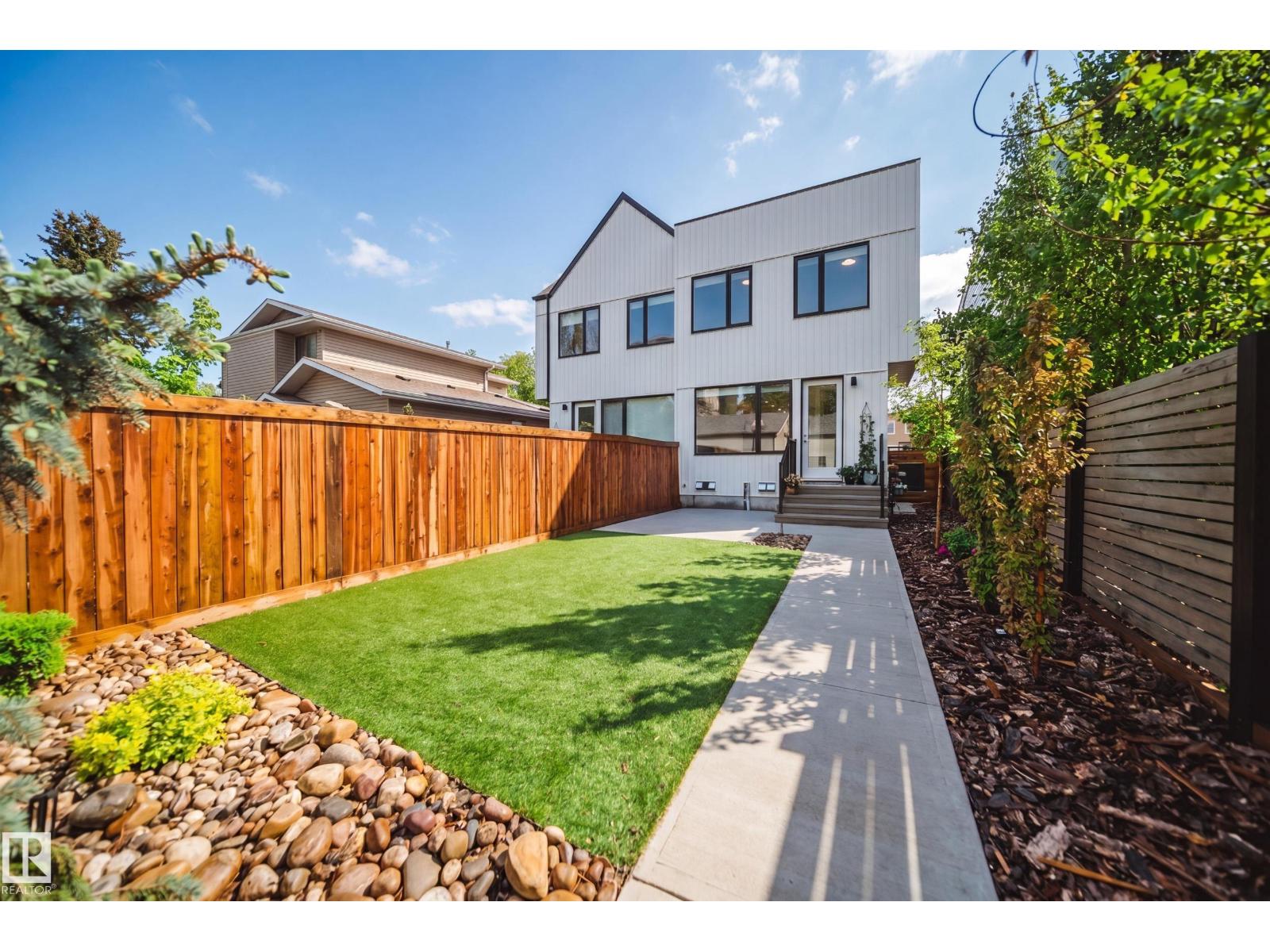 8719 83 AV NW — photo 46
