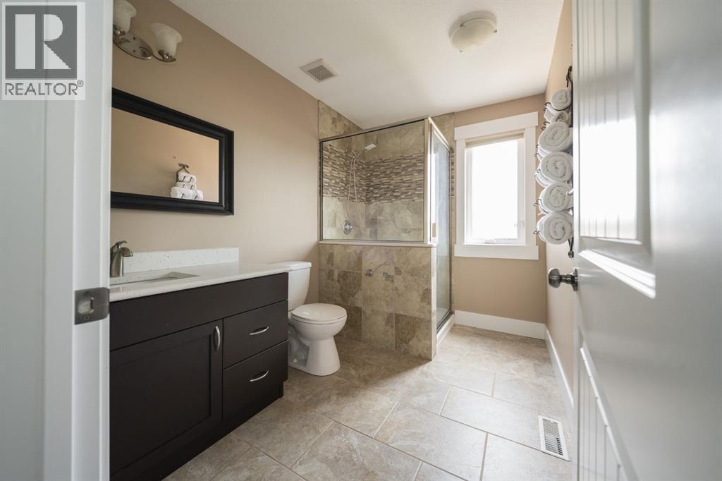336 Ermine Crescent — photo 31