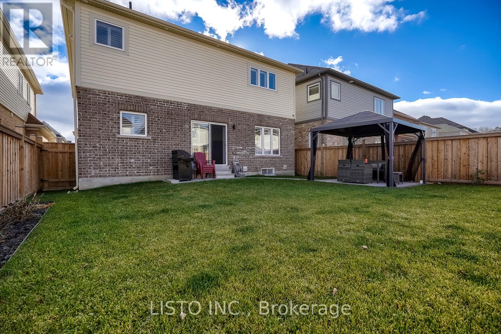 50 HENRY SMITH AVENUE - 40