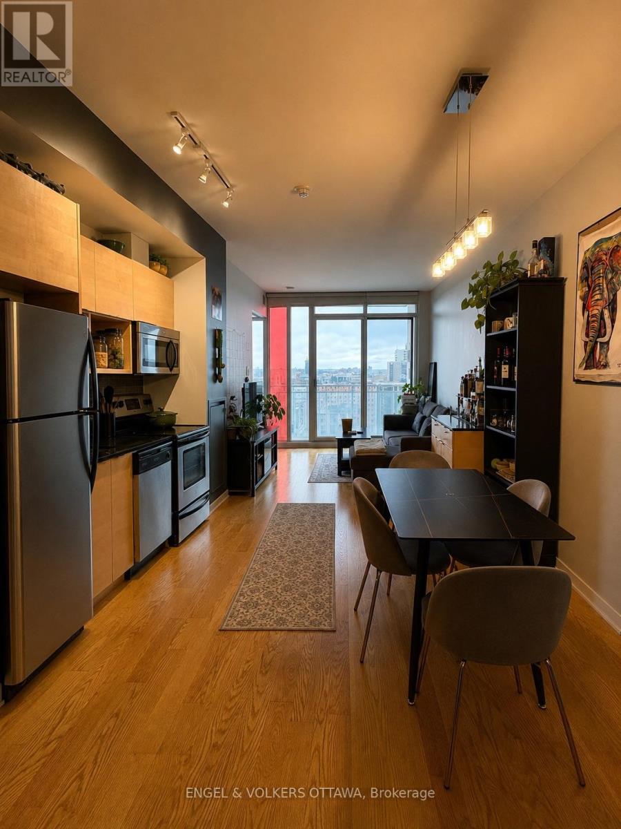 Kitchen/Dining Ar