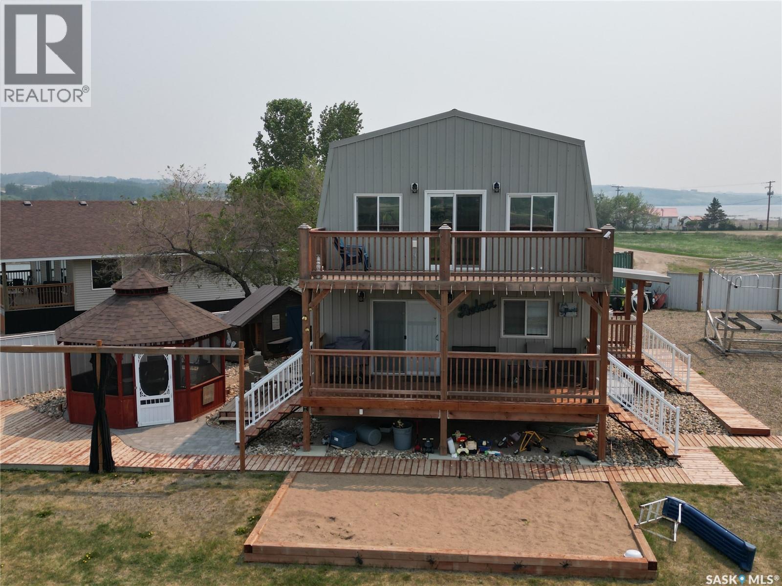 130 McLennan DRIVE - 5