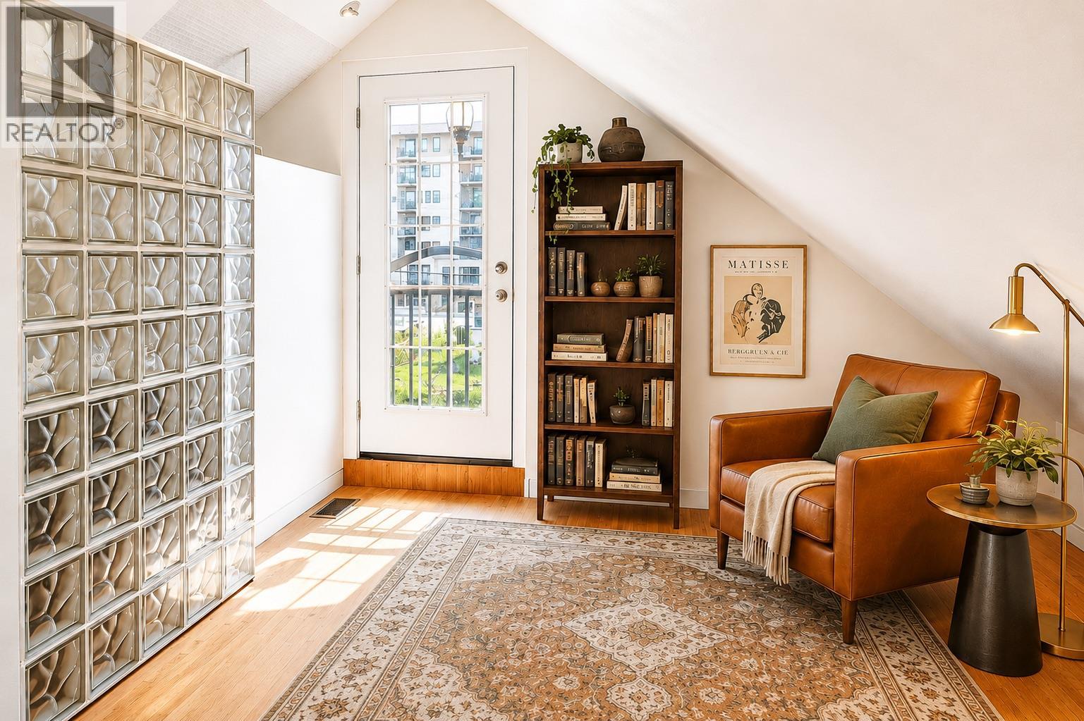815 Lawrence Avenue - 6