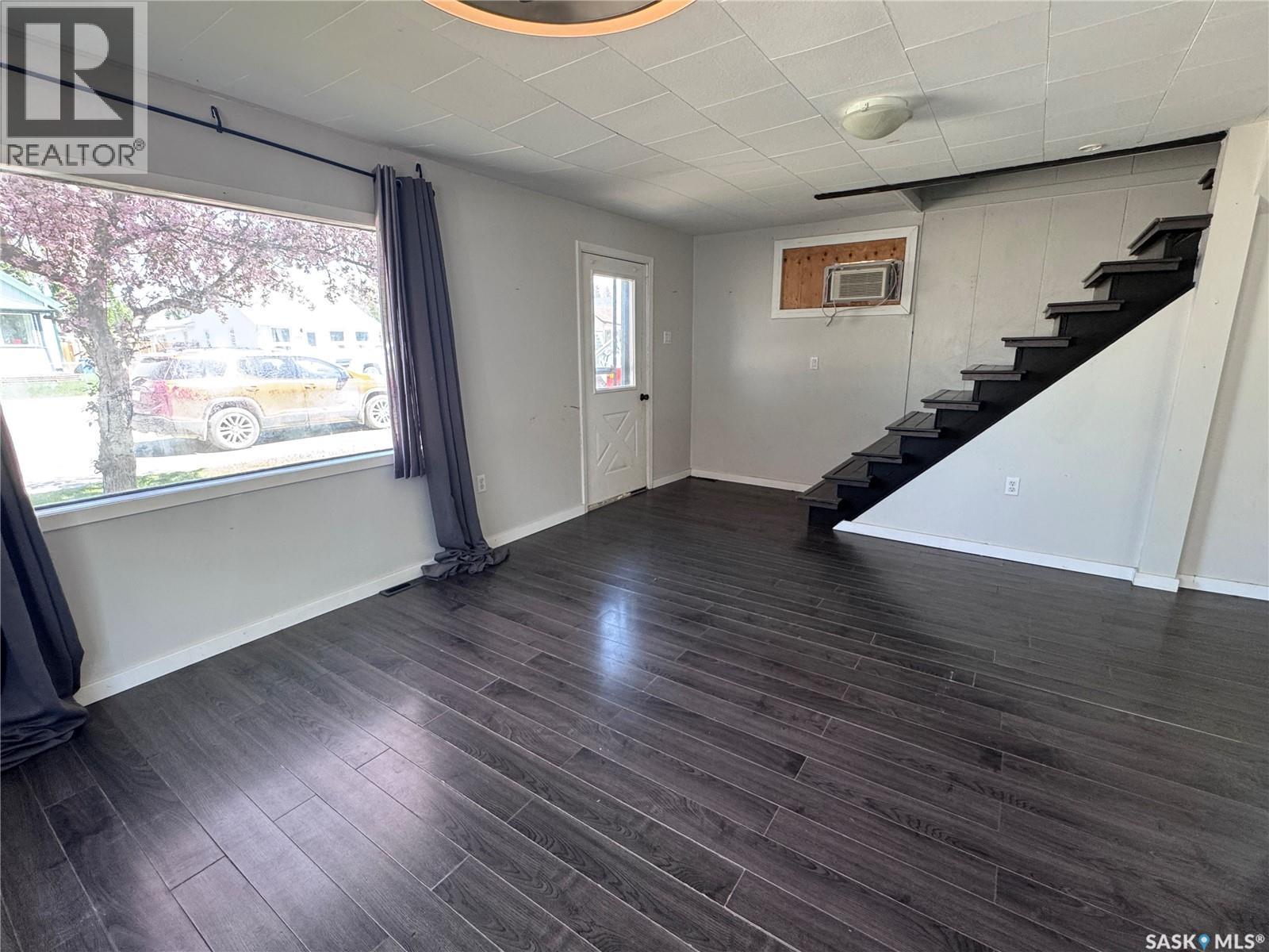 408 4th AVENUE E - 16