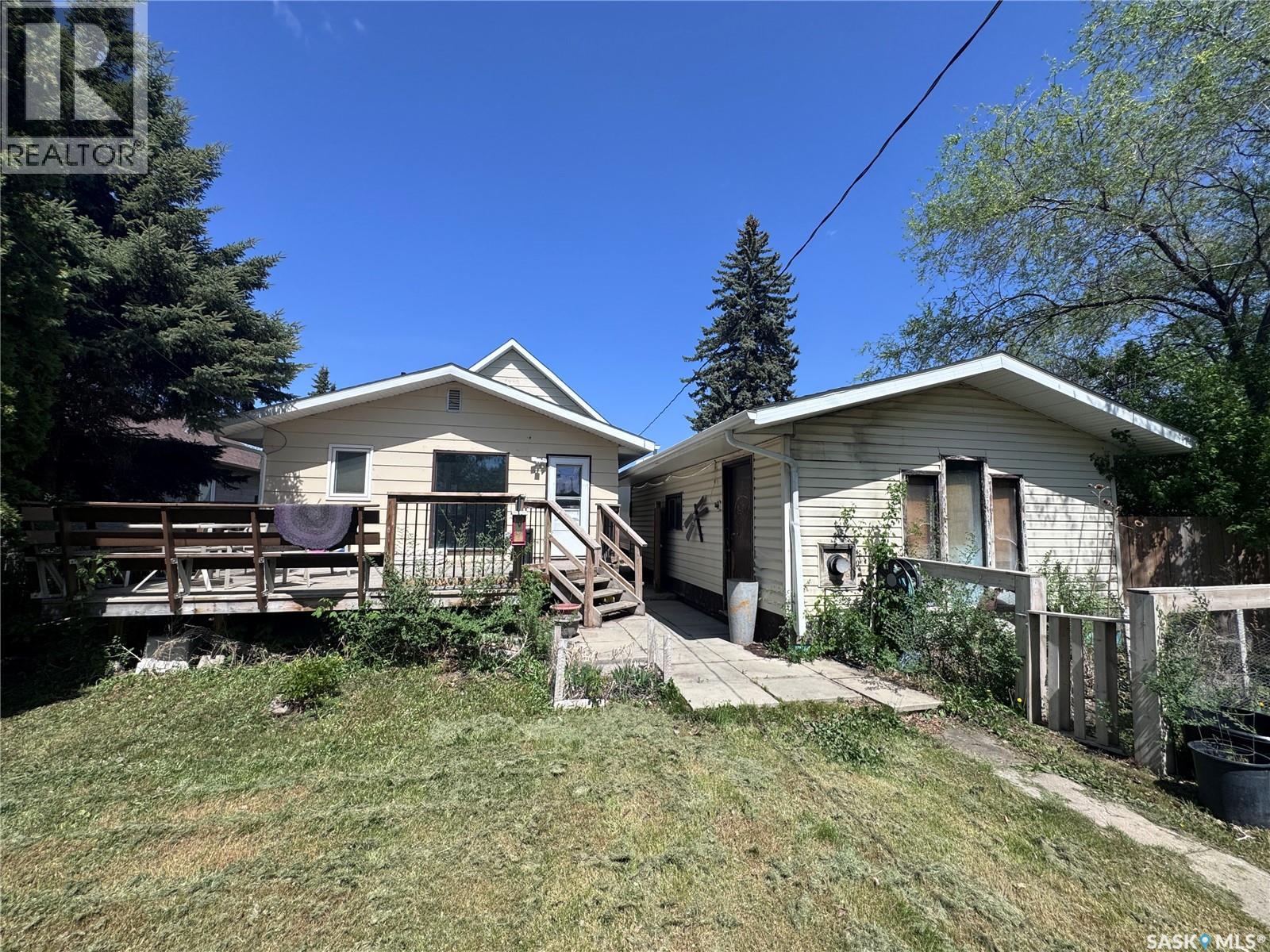 408 4th AVENUE E - 31