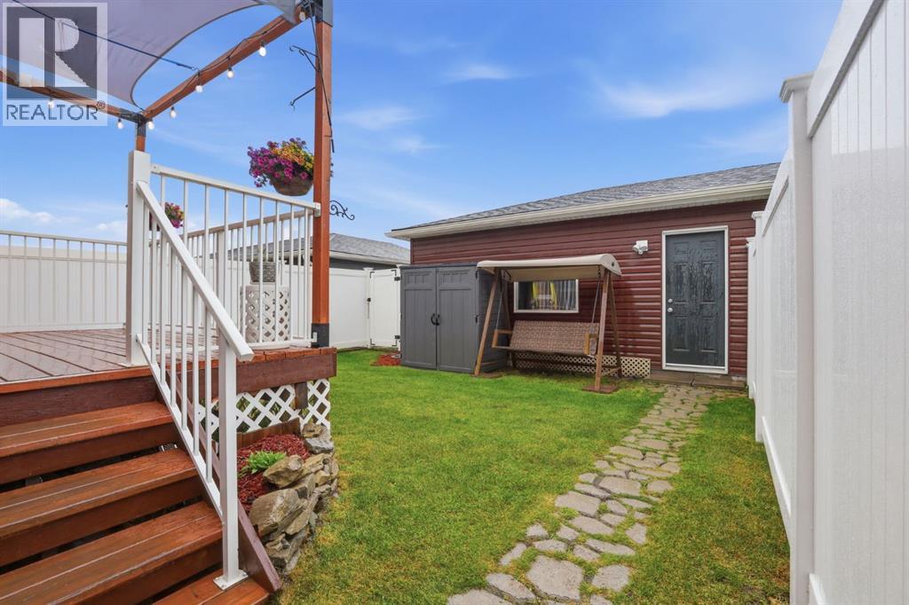 33 Redstone Common NE — photo 46