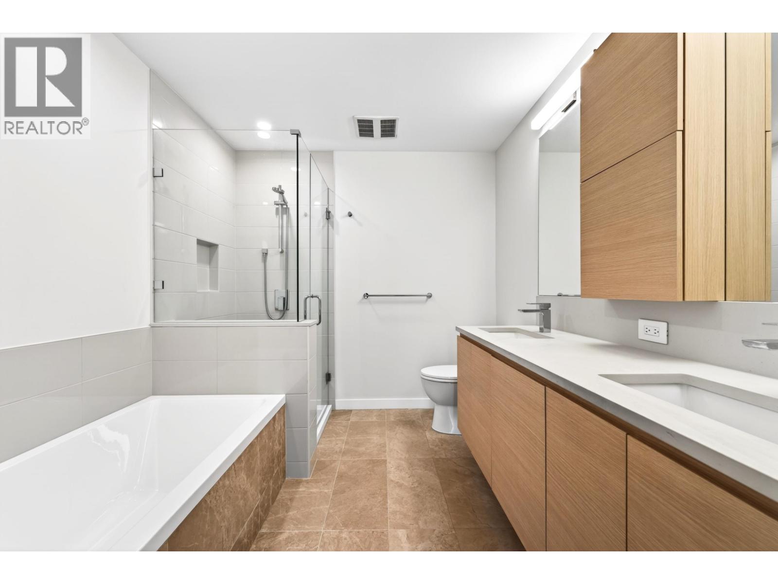 606 4168 LOUGHEED HIGHWAY, Burnaby