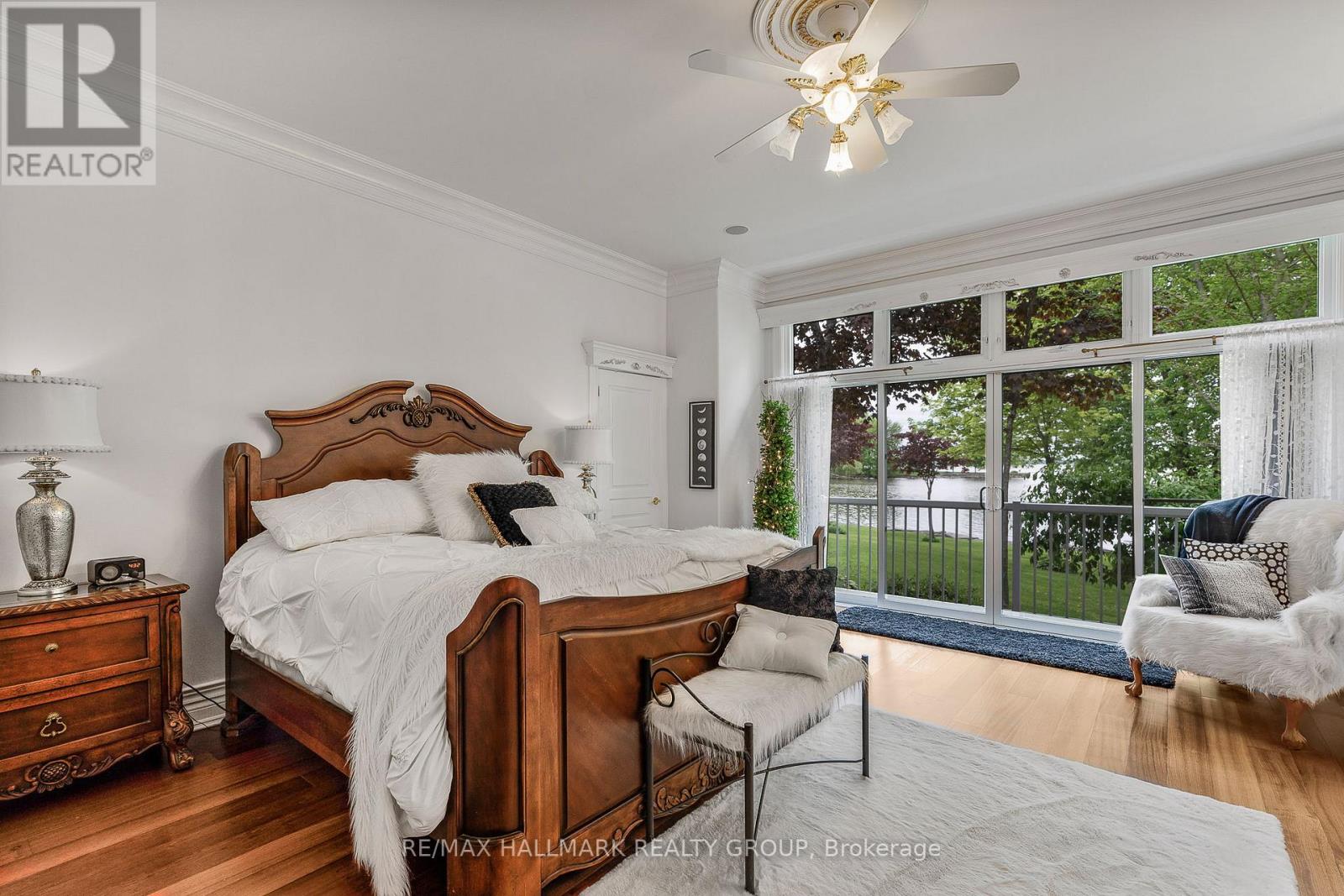 2584 WOODS STREET - 25