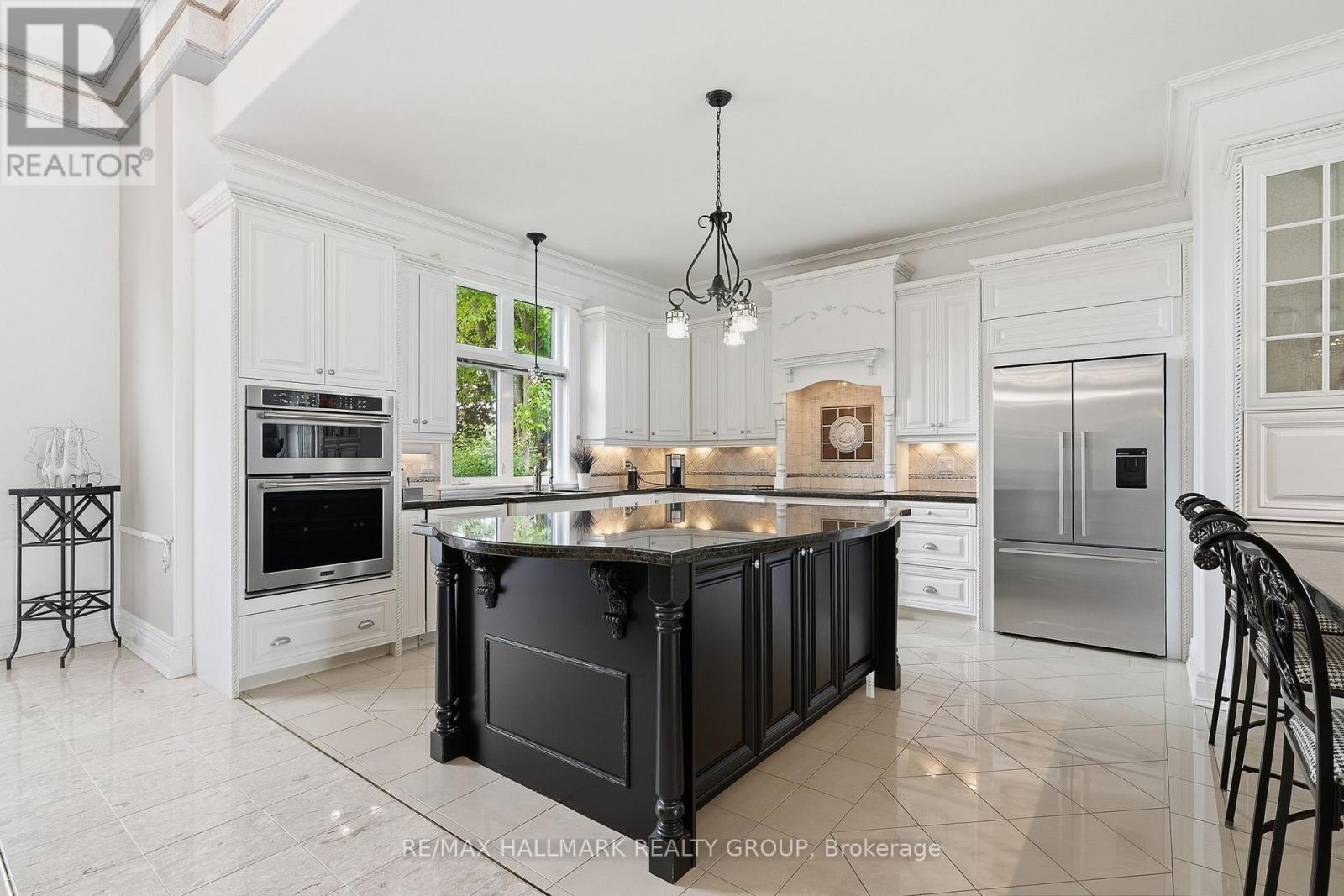2584 WOODS STREET - 15