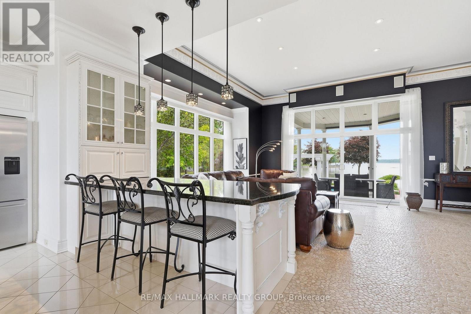 2584 WOODS STREET - 18