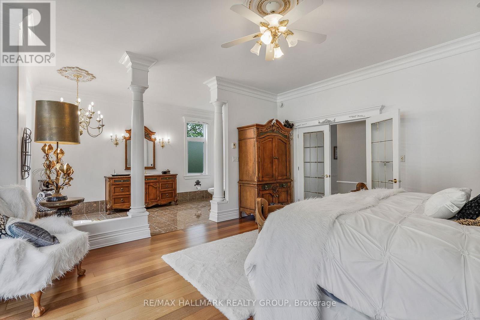 2584 WOODS STREET - 27