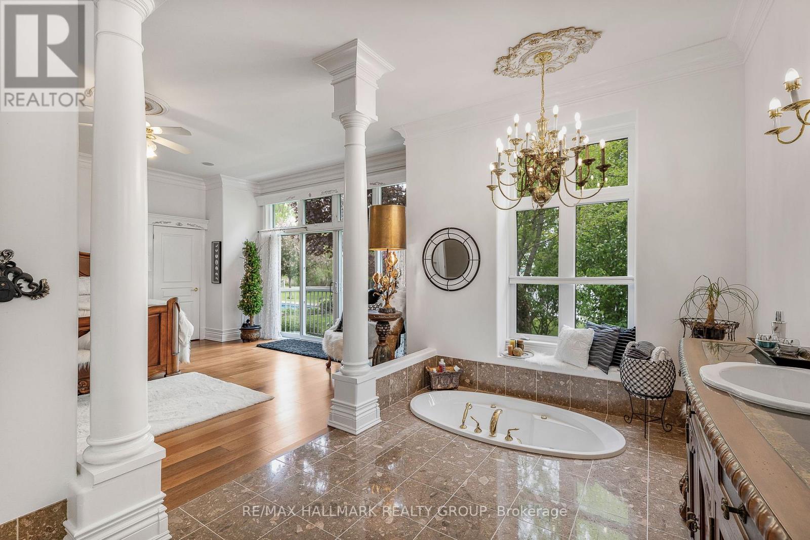 2584 WOODS STREET - 29