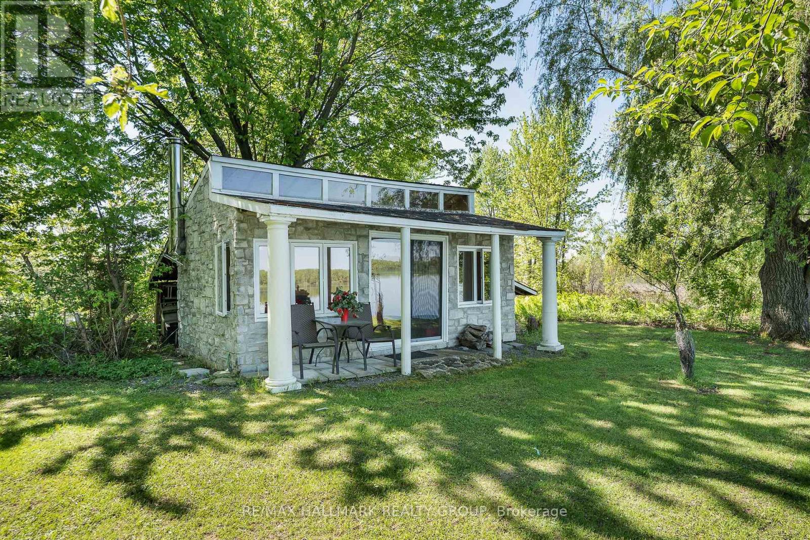 2584 WOODS STREET - 49