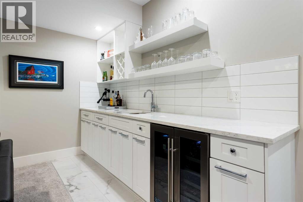 709 23 Avenue NW — photo 36