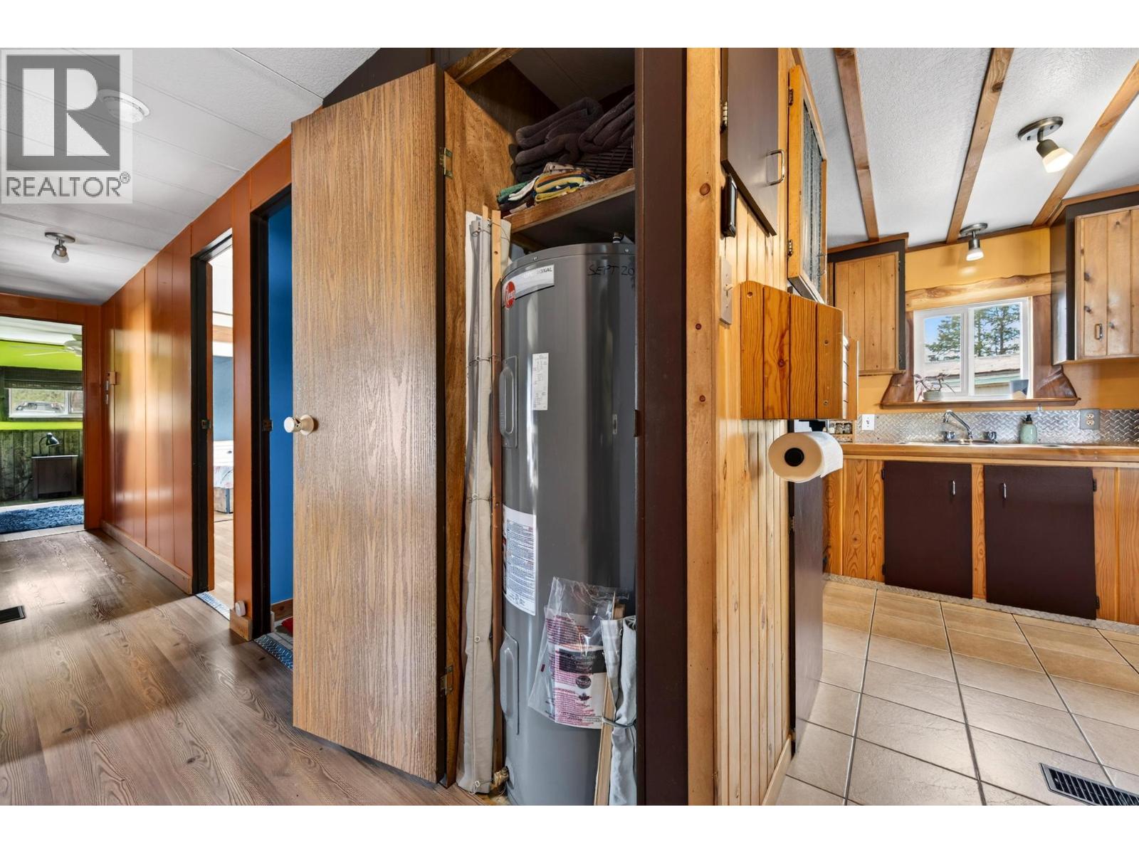 #17 1422 Golden View Road - 40