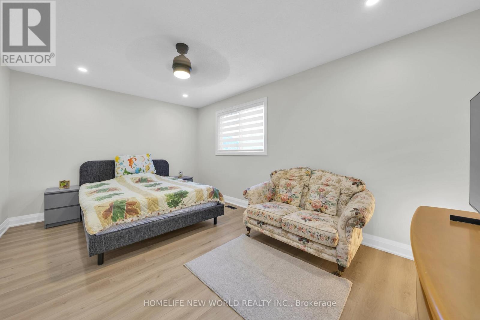 351 MILLARD STREET - 22