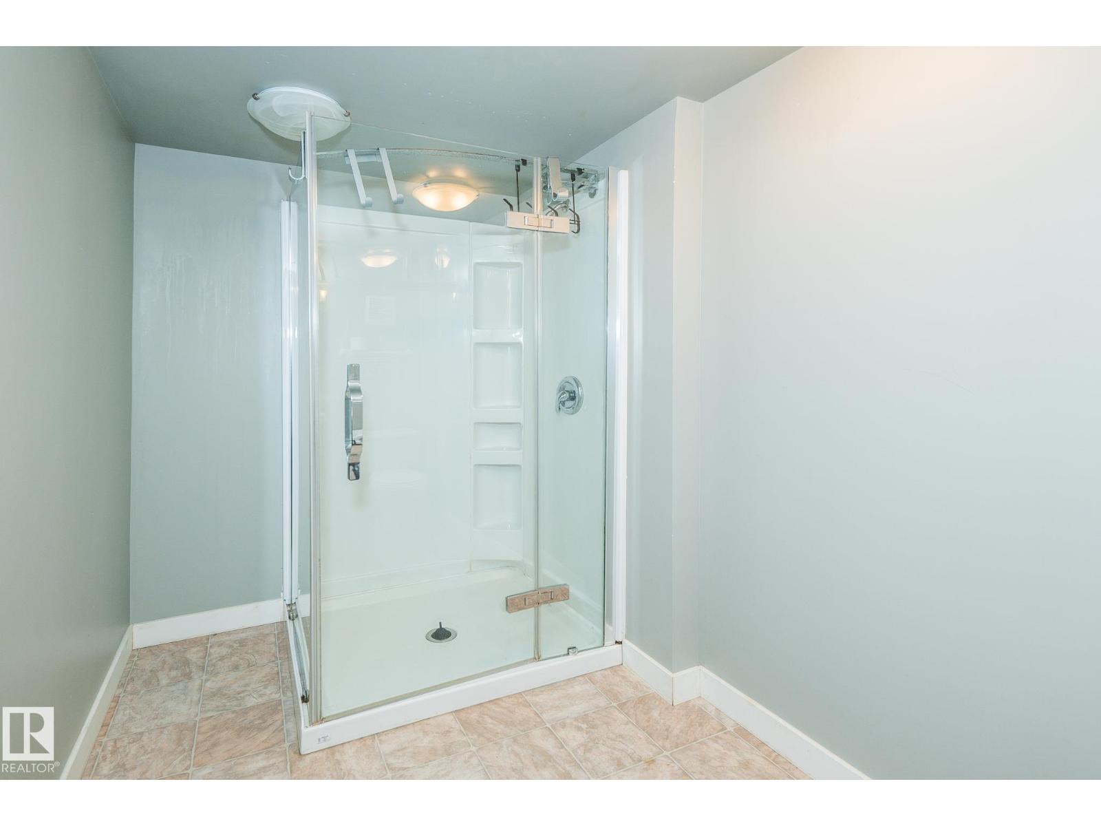 7543 149A AV NW — photo 26