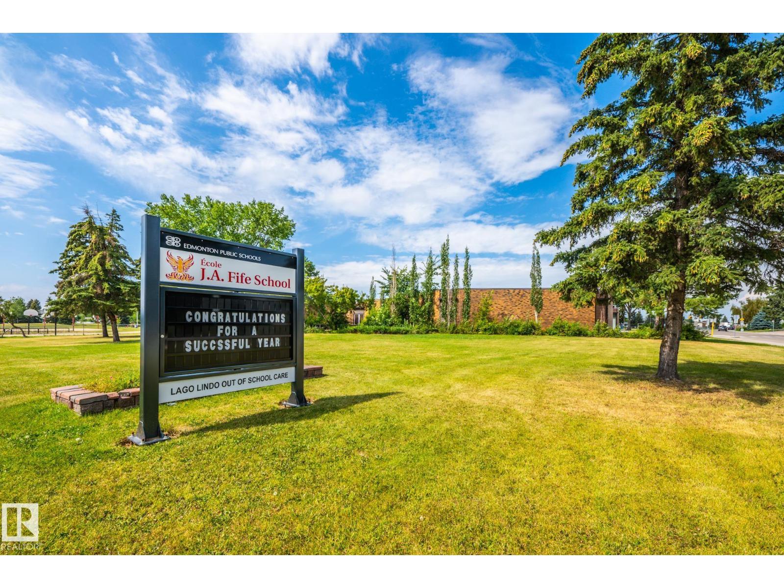 7543 149A AV NW — photo 39